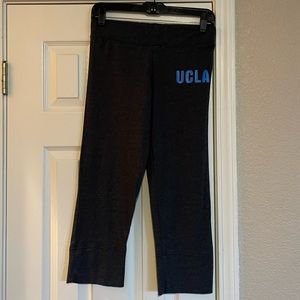 UCLA cropped leggings